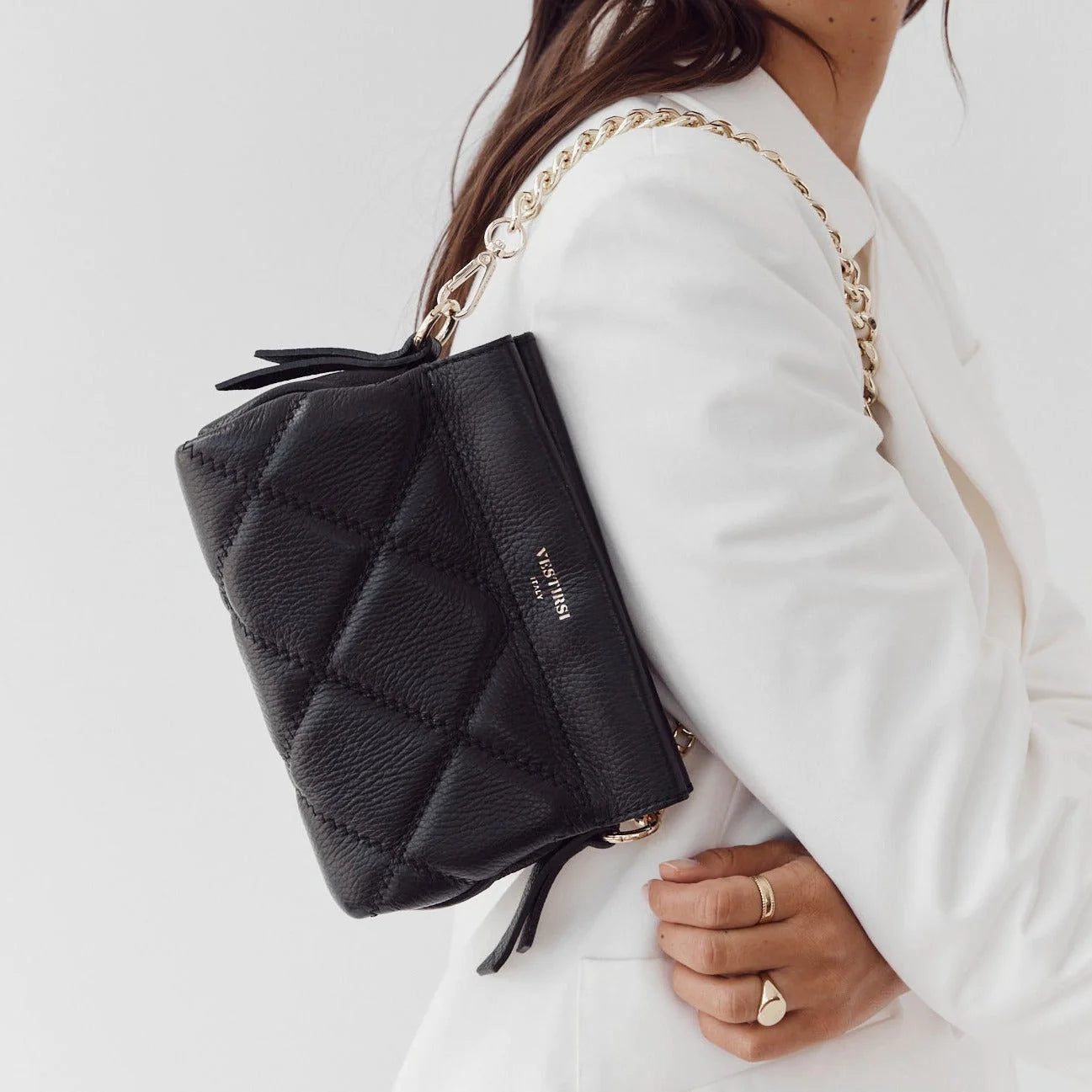 Vestirsi Ella Black Quilted Crossbody Bag