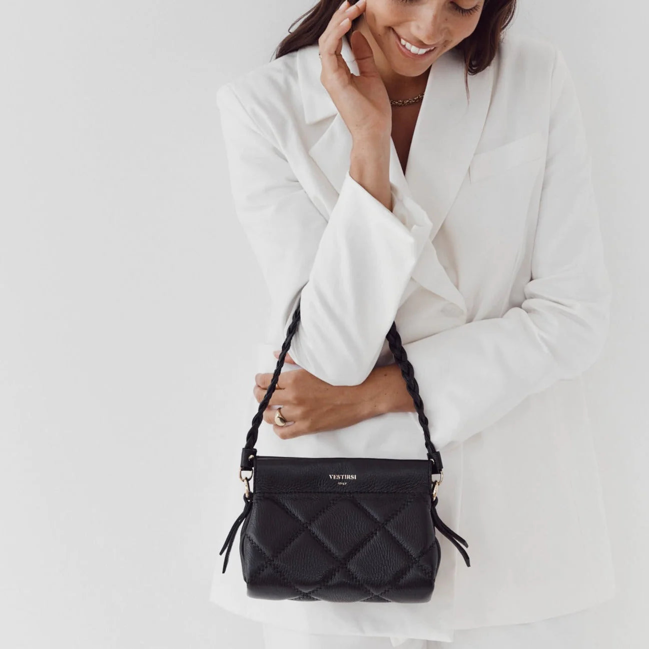 Vestirsi Ella Black Quilted Crossbody Bag