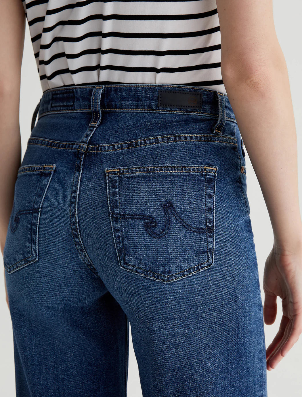 AG Jeans Saige Wide Leg Crop - Plume