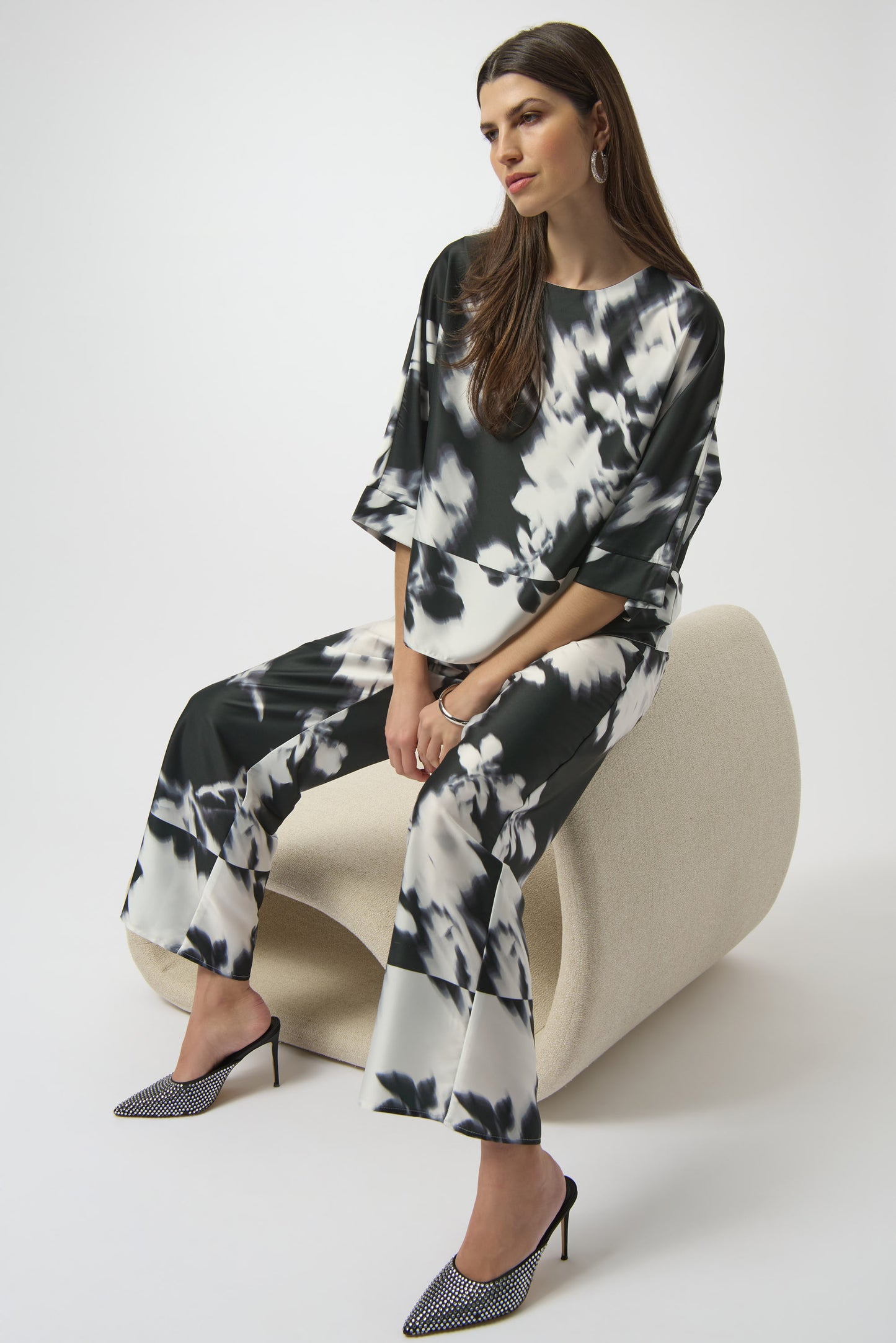 JOSEPH RIBKOFF Recycled Satin Floral Print Wide-Leg Pants 254081