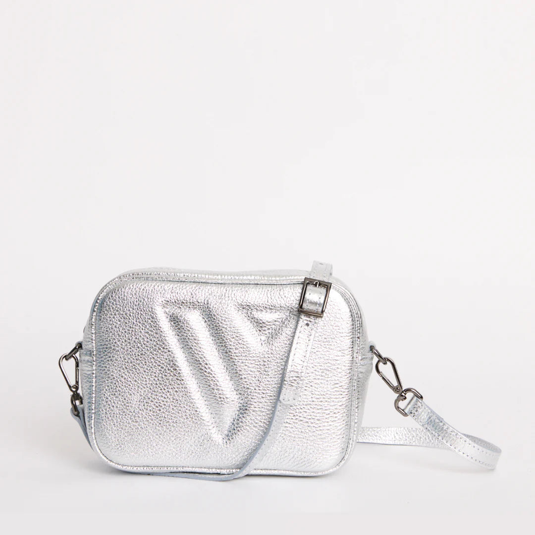 Vestirsi Vanessa Silver Crossbody Camera Bag