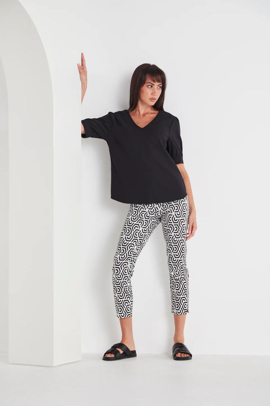 Verge Acrobat Brilliance Top - Black