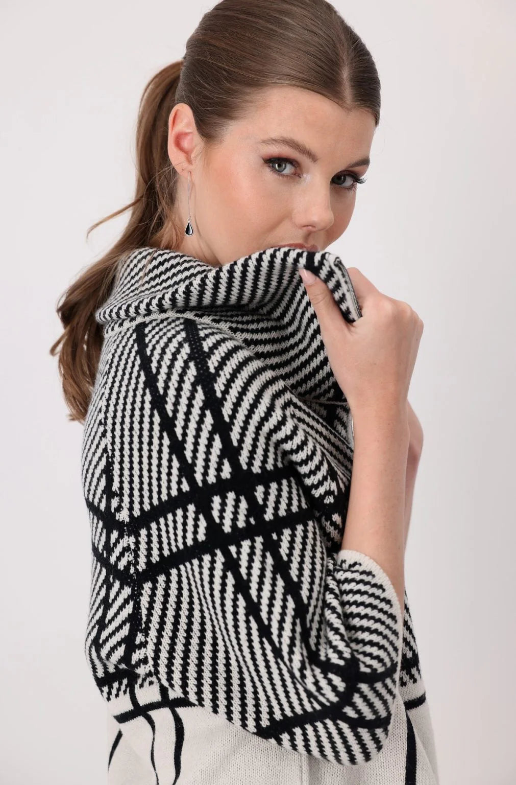 Monari Troyer Knitted Jacket Style 807965