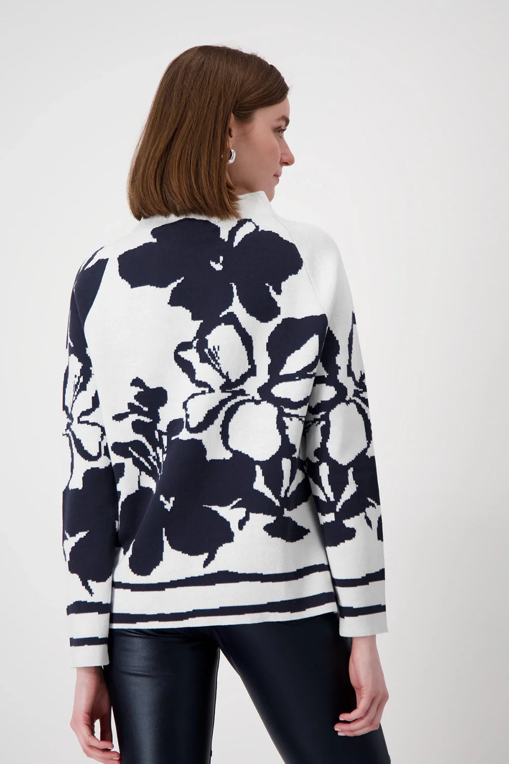Monari Stand Up Collar Pullover Style 808161