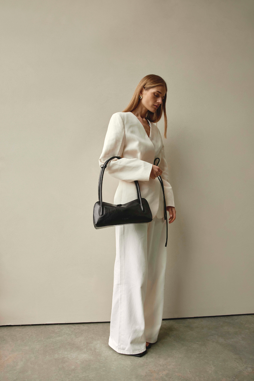 Vestirsi Fallon Black Shoulder Bag