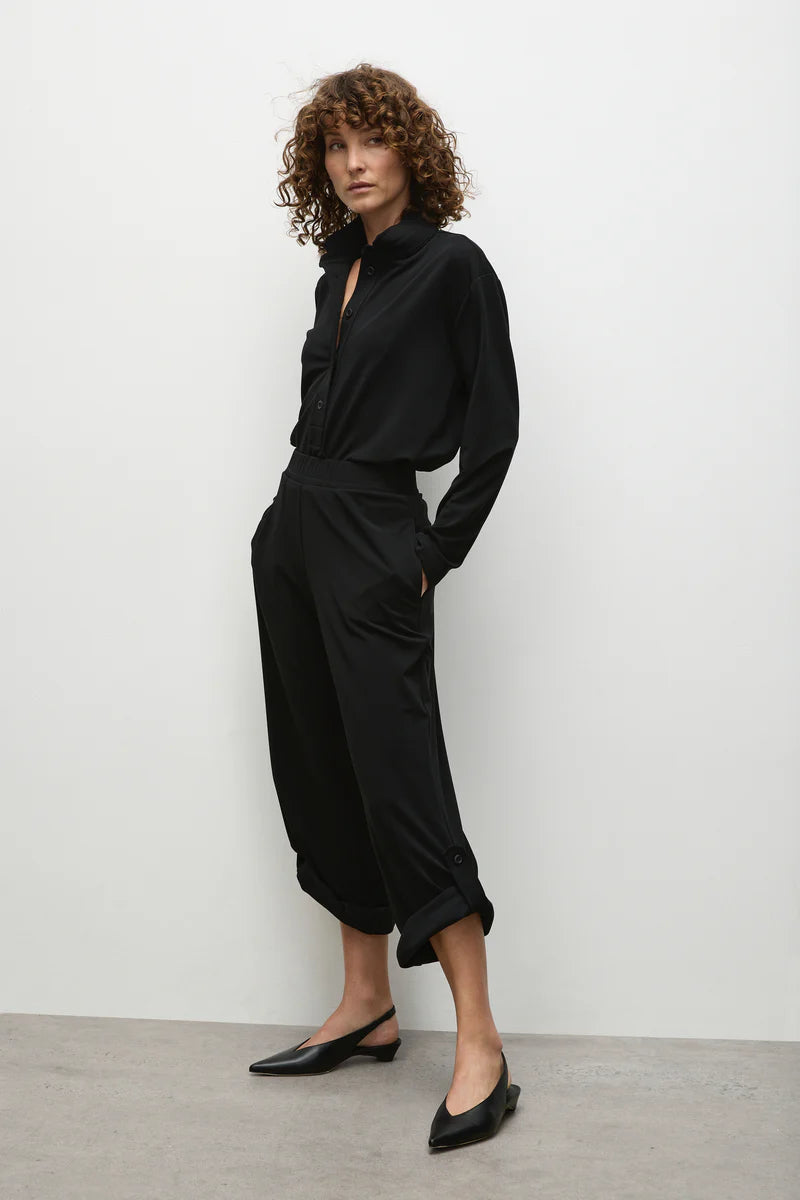 Mela Purdie Tab Stand Henley F007 8625 - Black