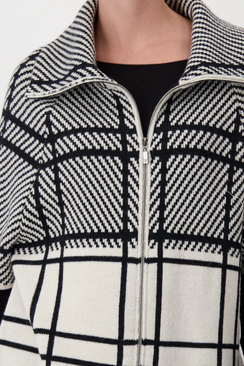 Monari Troyer Knitted Jacket Style 807965