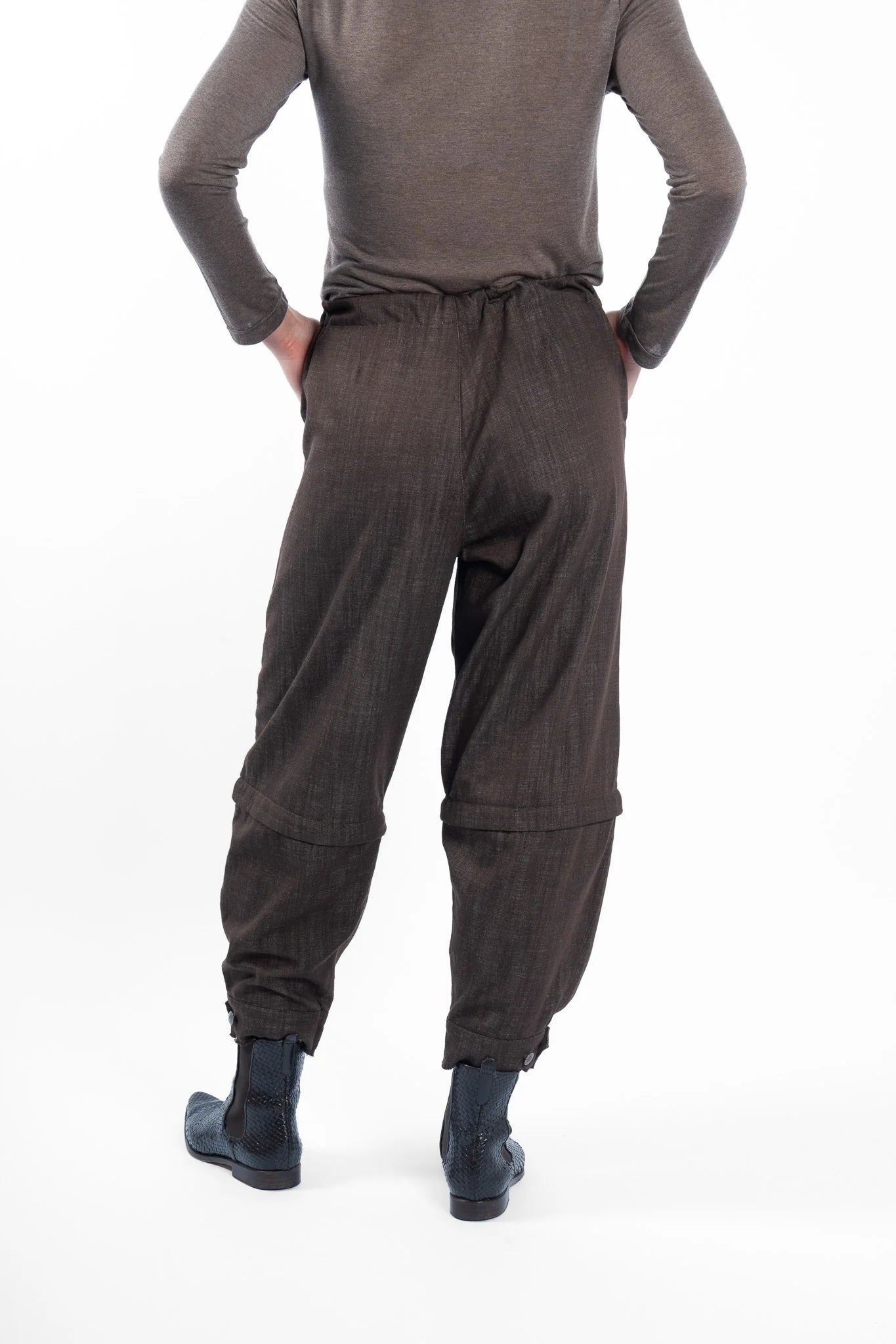 Maud Dainty TRUCKERS - CHOCOLATE
DTY03911U