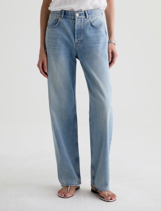 AG Jeans Billie Jean - 14 Years Vintage
Low Slung Straight Leg