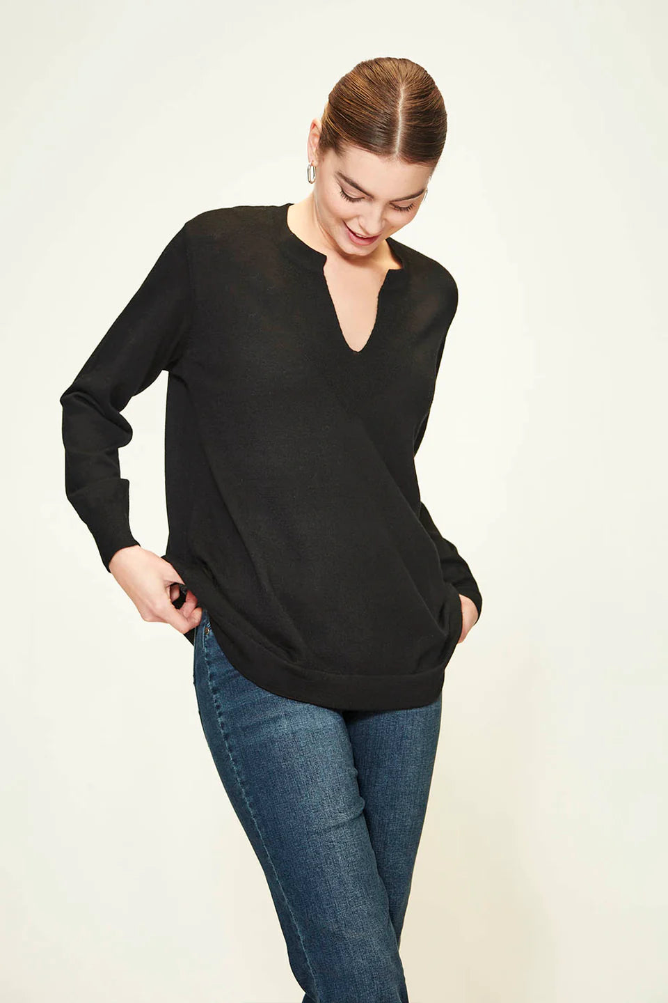 Verge Tess Sweater - Black