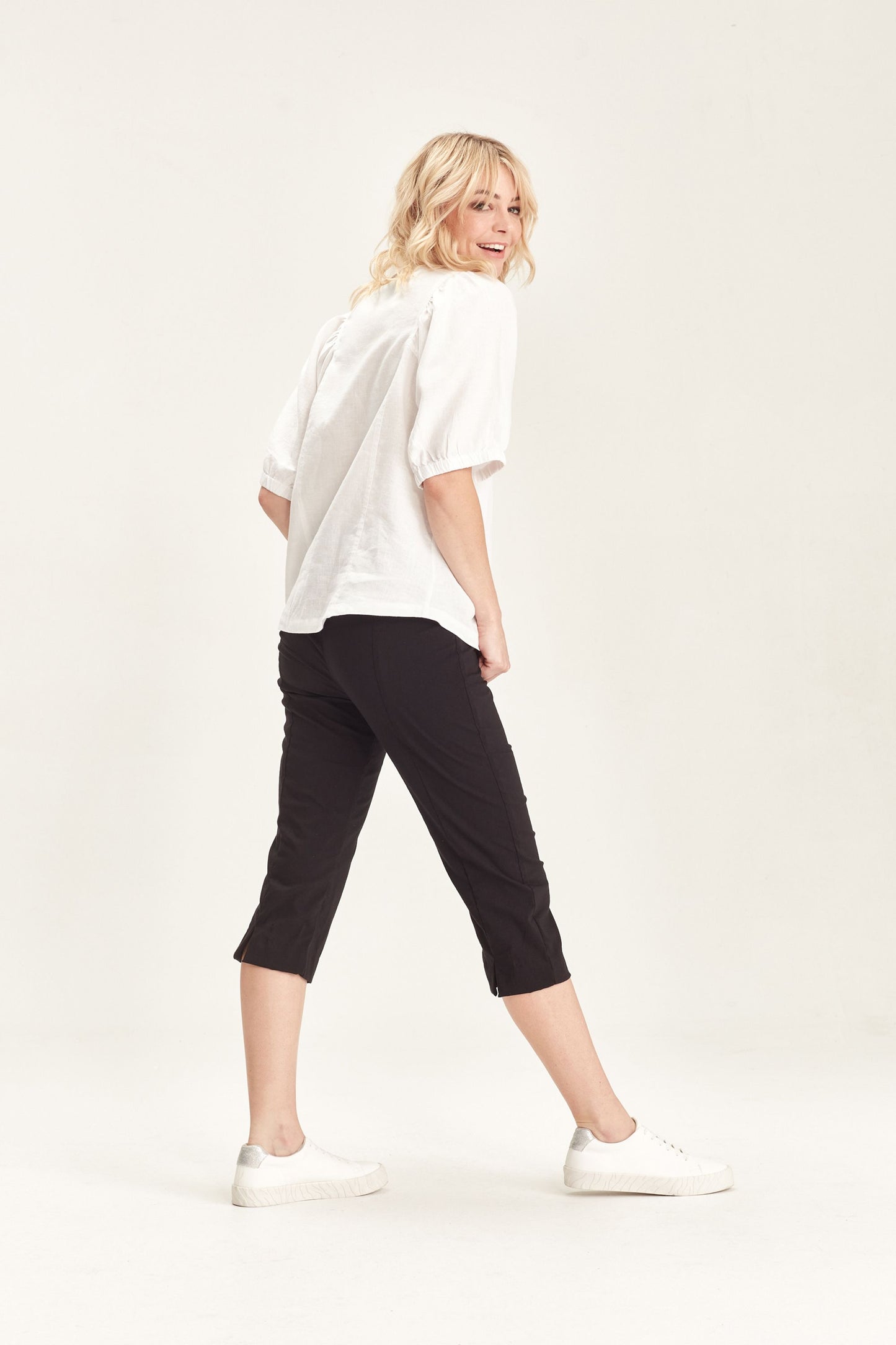 Verge 3/4 Acrobat Pant - Black