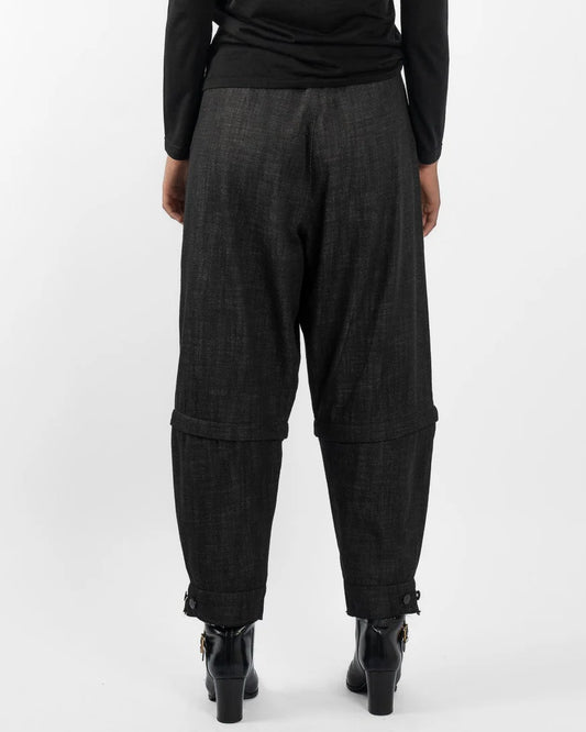 Maud Dainty TRUCKERS - BLACK DTY03911U