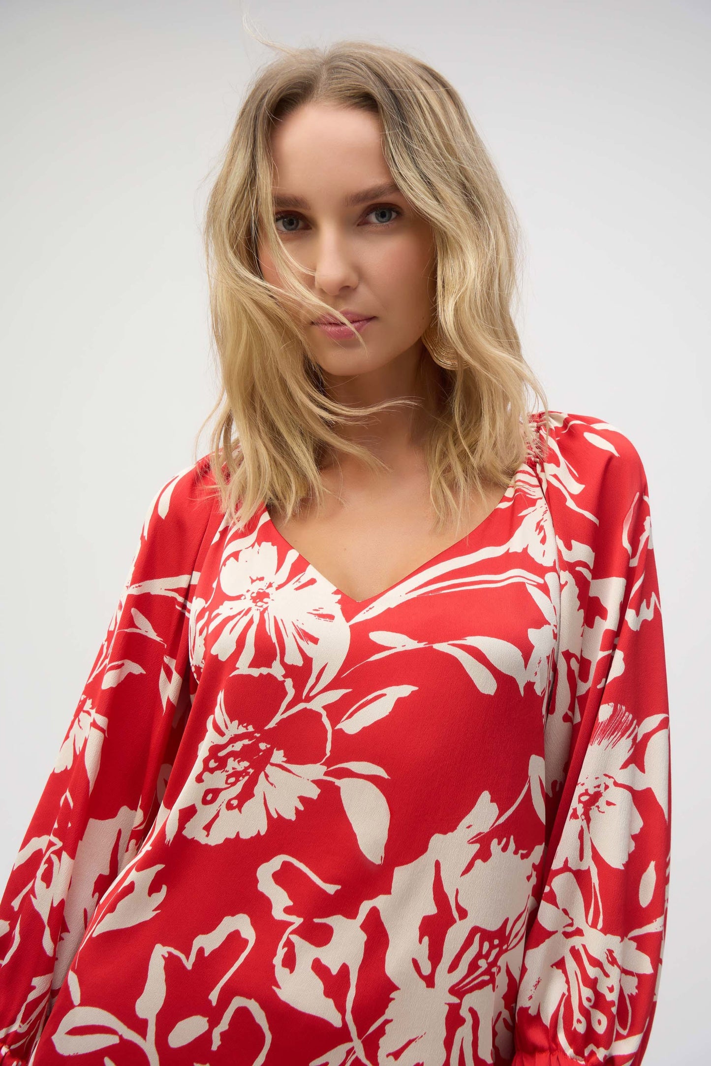 Joseph Ribkoff Satin Floral Print Straight Top
252119