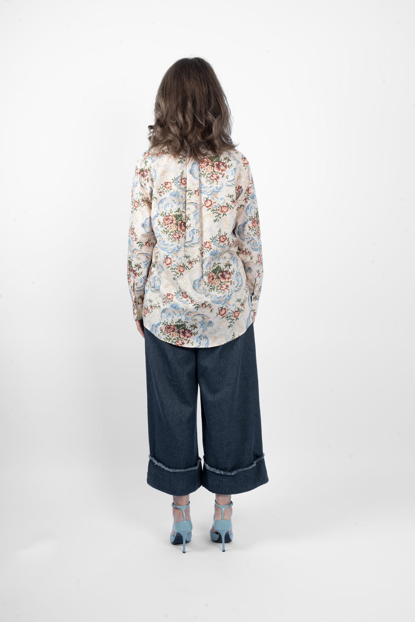 Maud Dainty Sap Shirt - Flowers