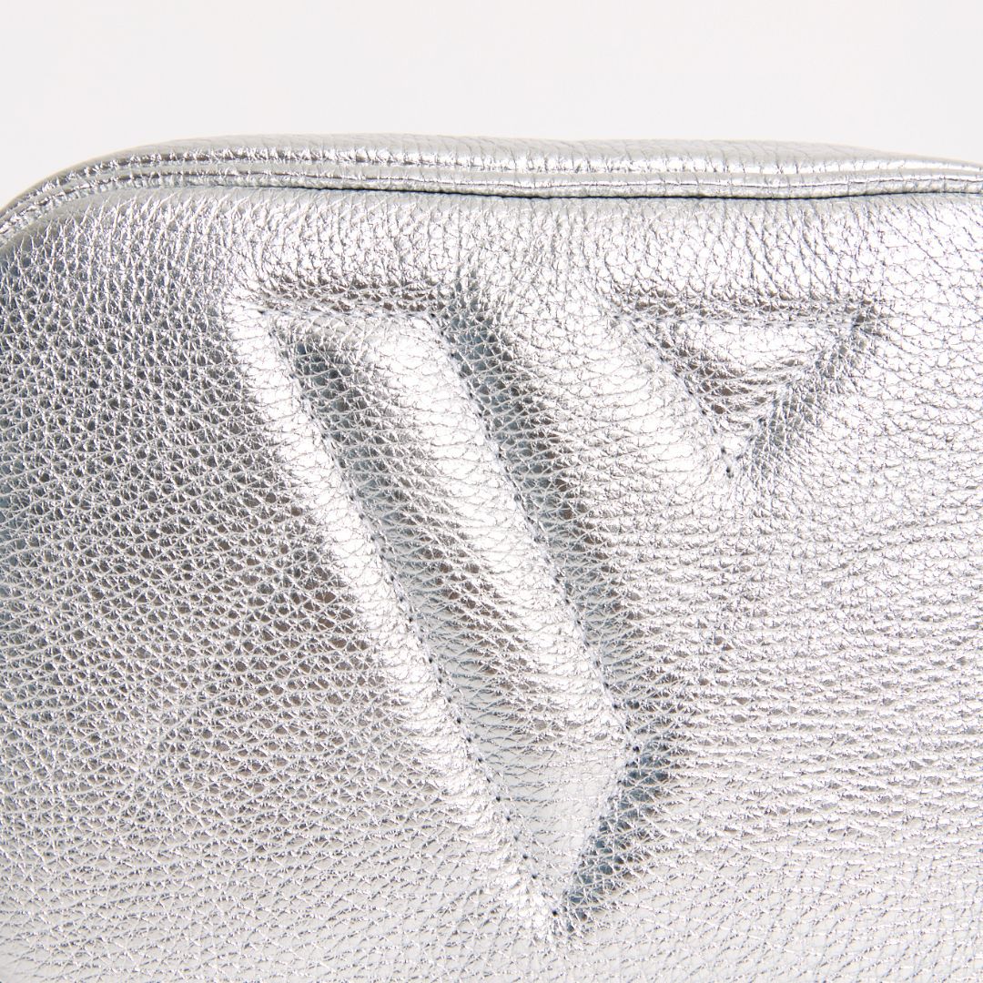 Vestirsi Vanessa Silver Crossbody Camera Bag