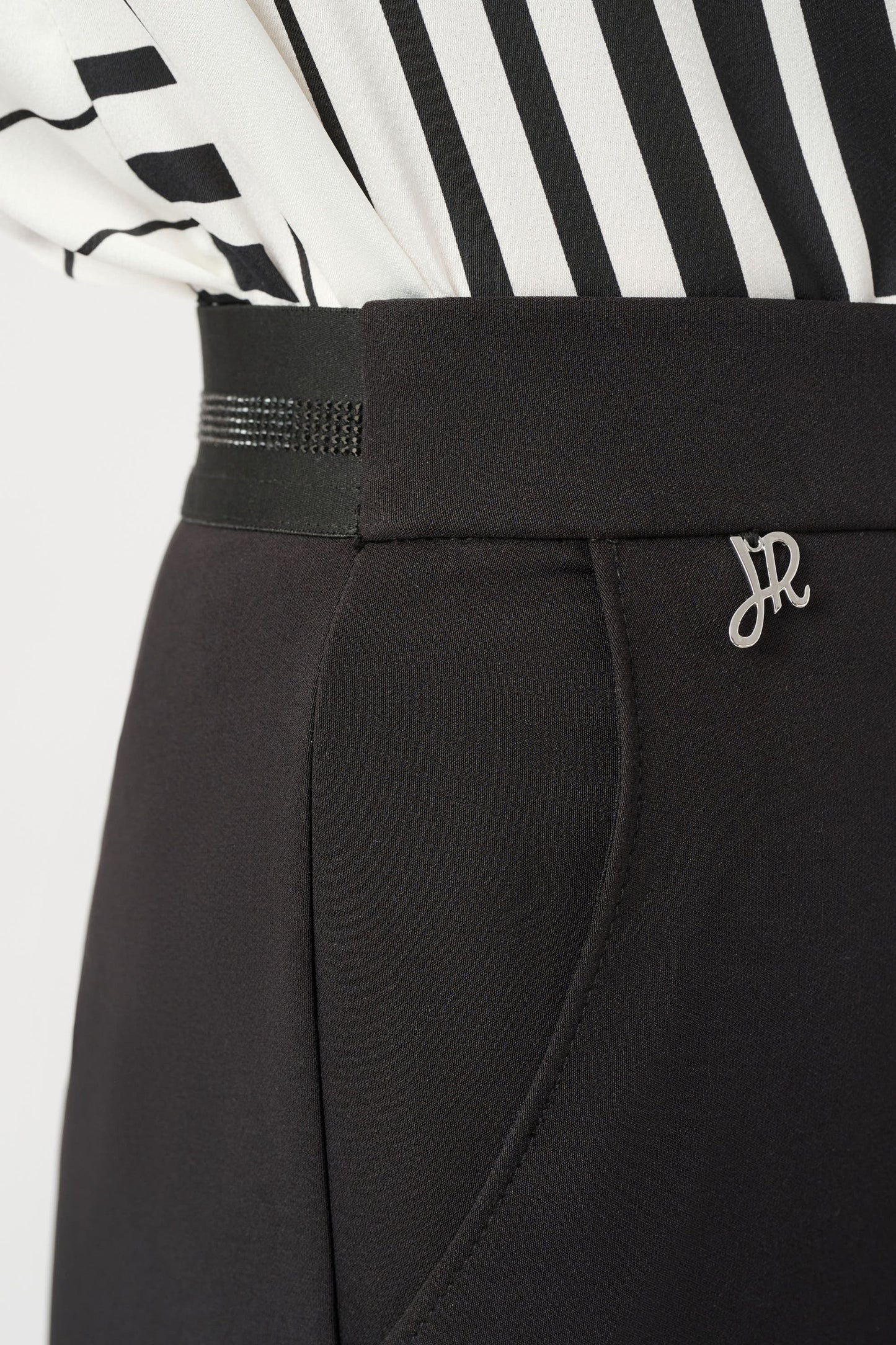 Joseph Ribkoff Lux Twill Slim Fit Pull-On Pants 263001