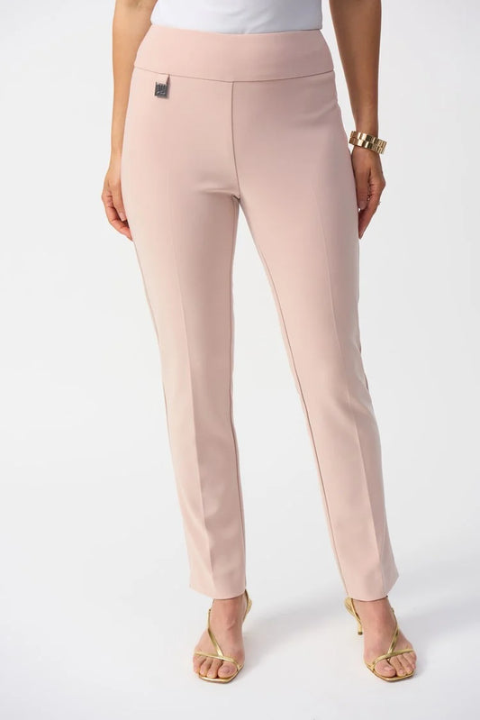 Joseph Ribkoff Classic Tailored Slim Pant
144092 - Quartz