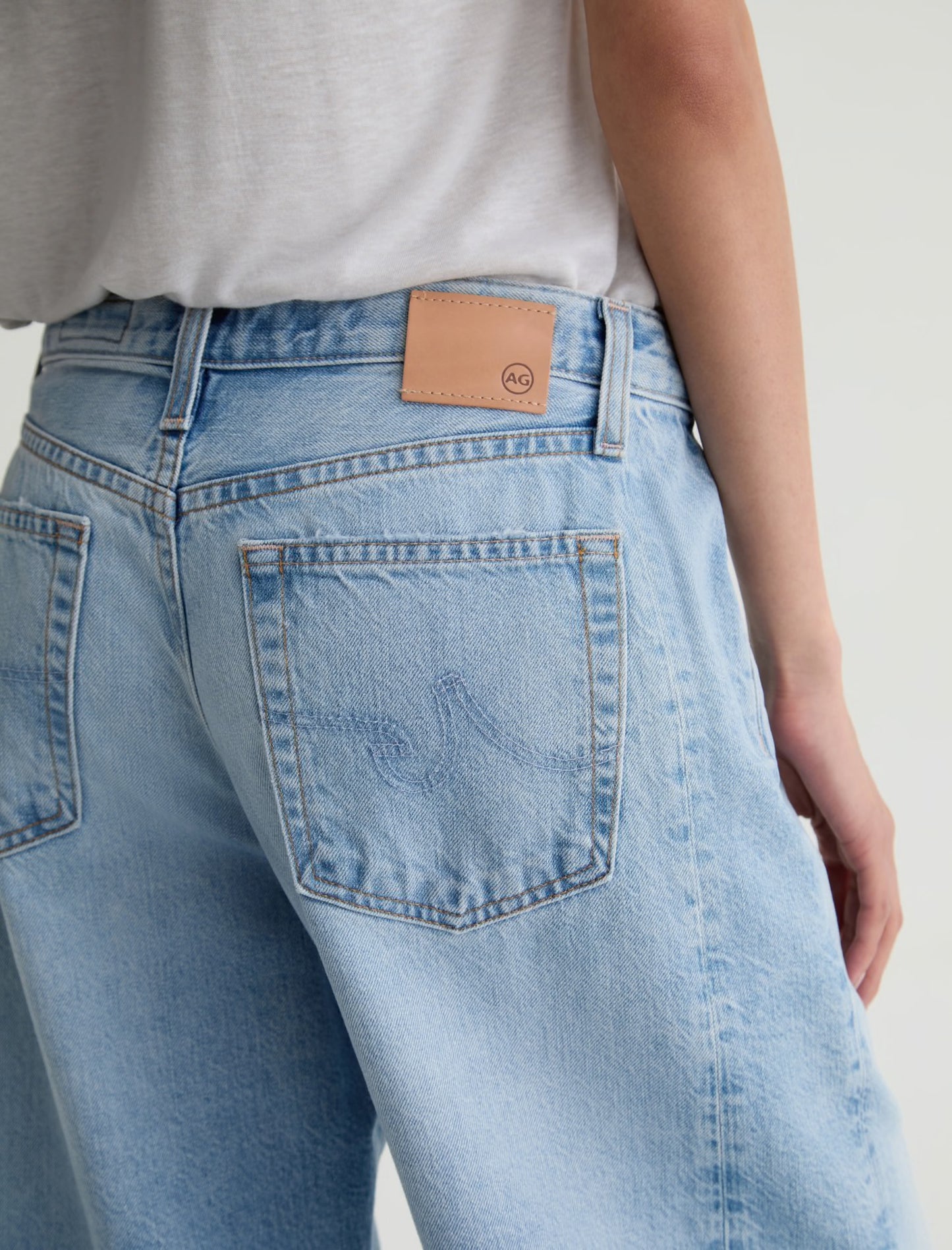 AG Jeans Hattie Crop - Gesture
