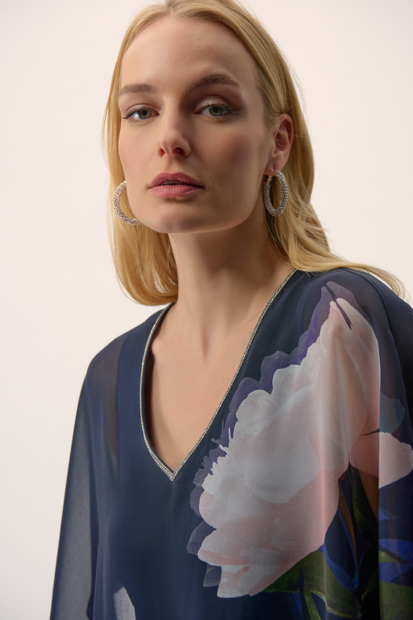 Joseph Ribkoff Signature Chiffon & Silky Knit Floral Print Poncho Top
254731