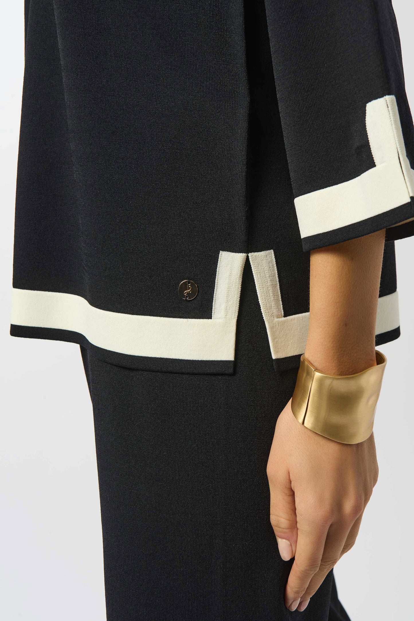 Joseph Ribkoff Sweater Knit Colour Block Top
253909