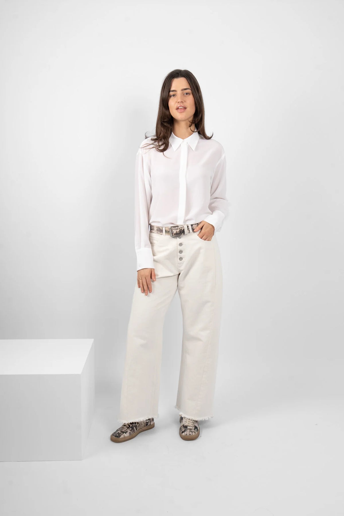 Maud Dainty Turner Jean - Milk