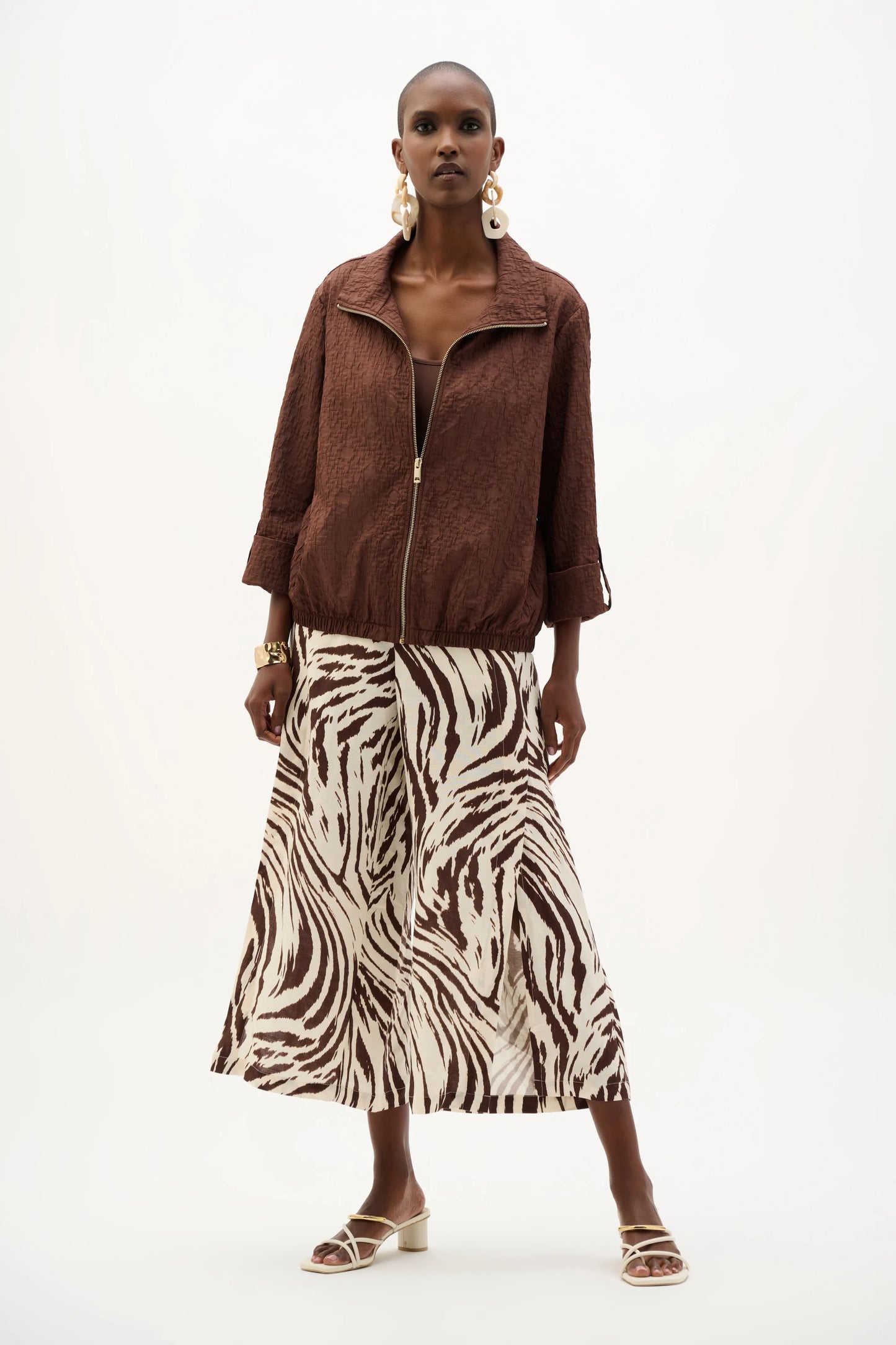 Joseph Ribkoff Jacquard Bomber Jacket With Funnel Collar
262138 Mahogany