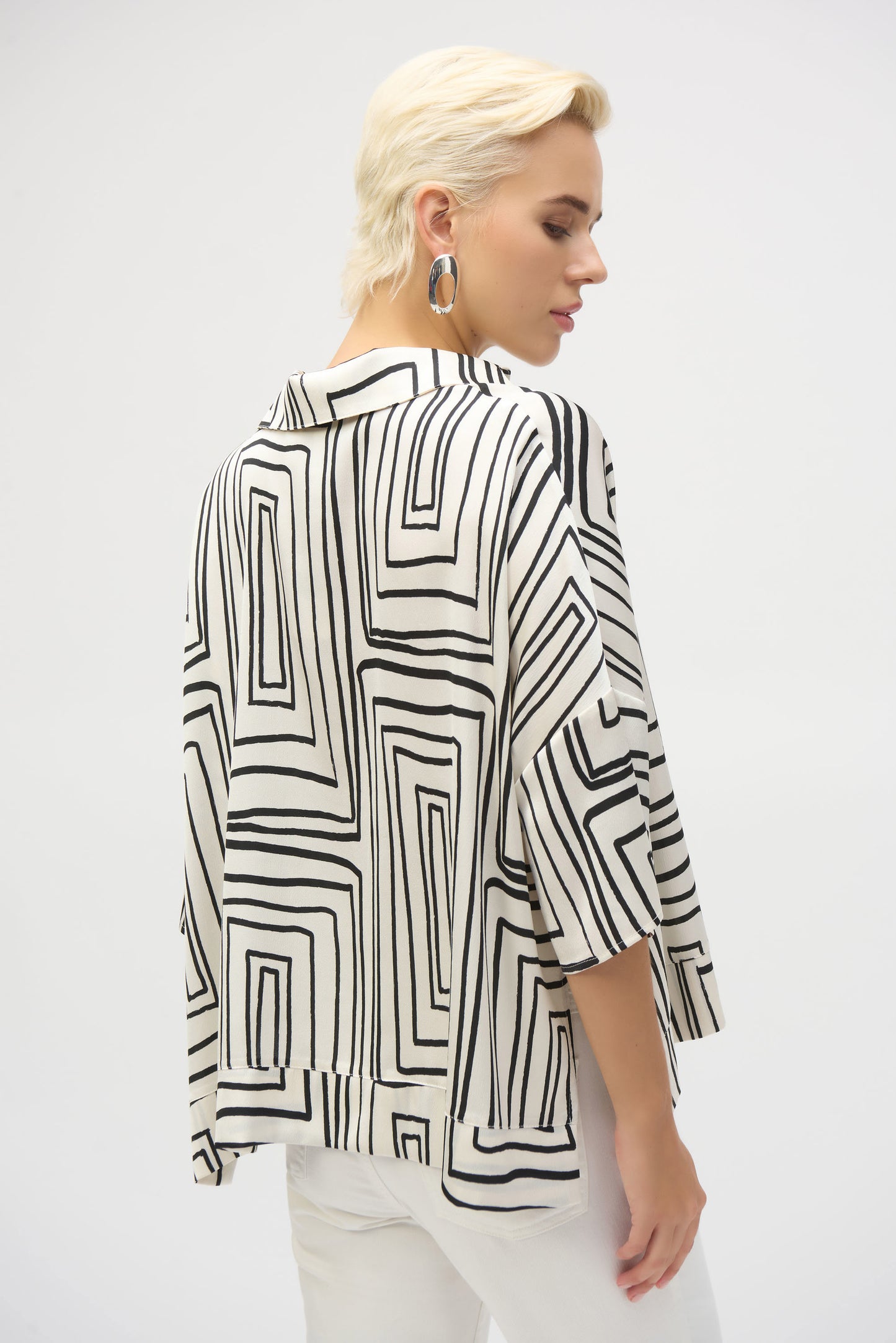 Joseph Ribkoff Satin Geometric Print Boxy Top
252060